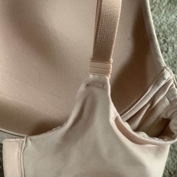 Victoria’s Secret tan body by Victoria unlined bra size 36DD - Picture 10 of 12